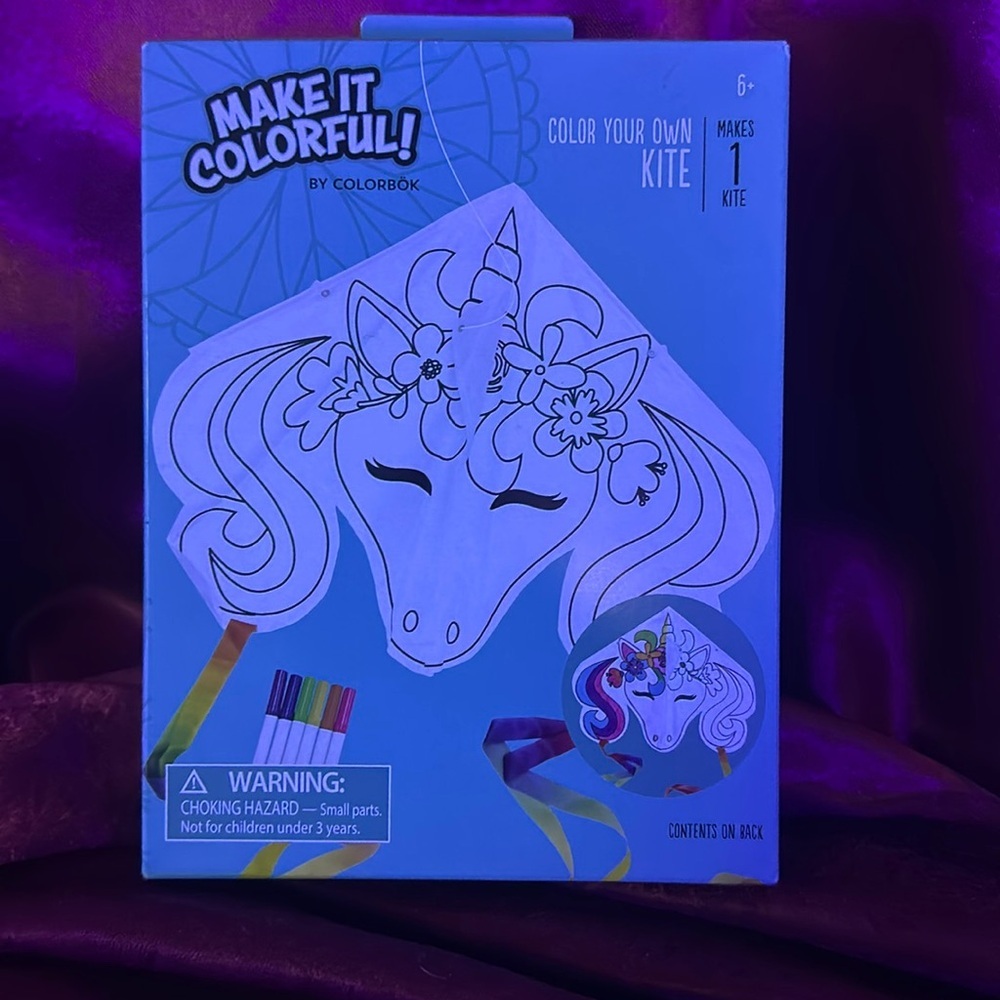 Kite NIB DIY Make it Colorful